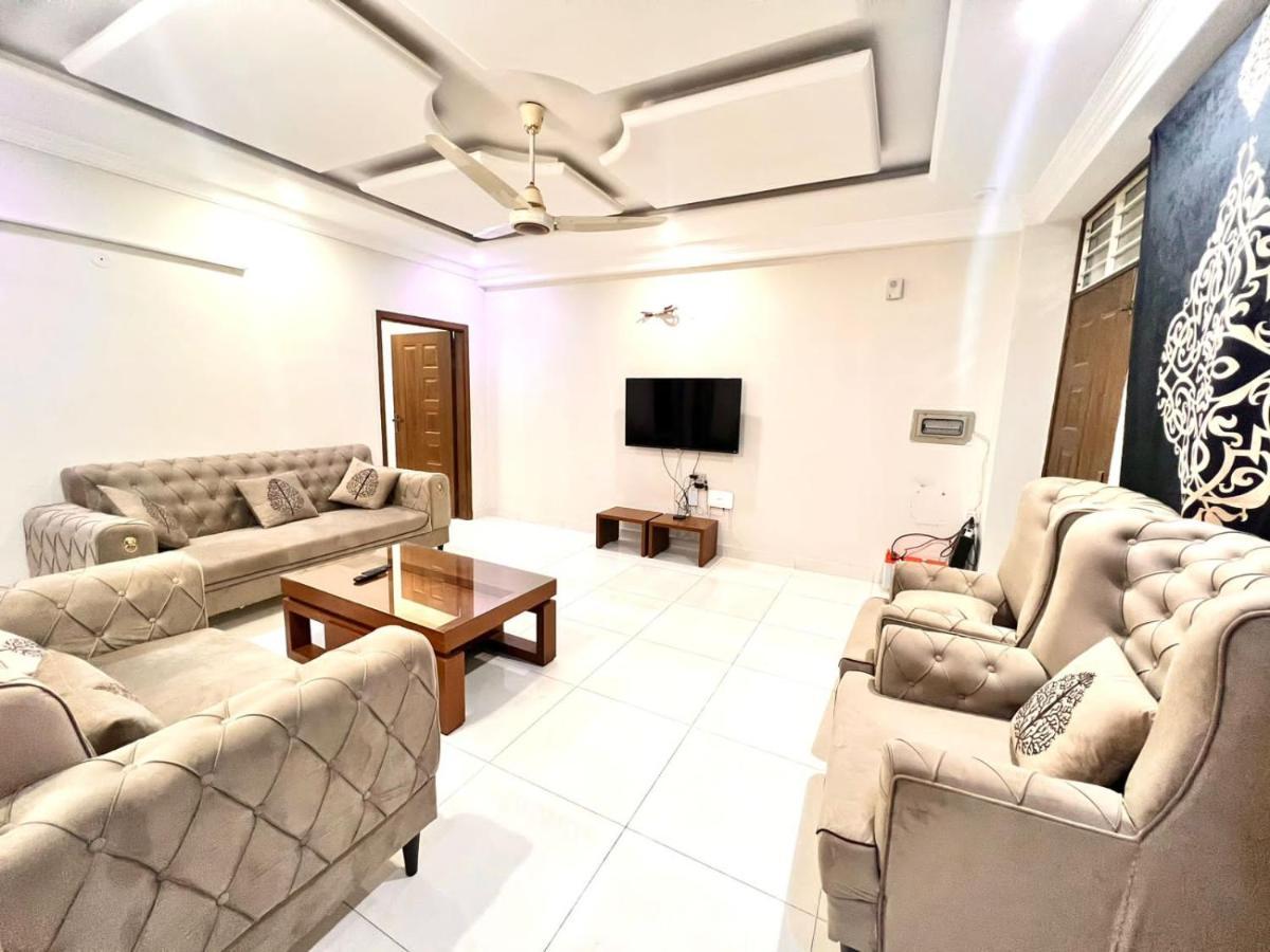 Luxury Apartment Hotel 2 Bedroom Apartment Family Residence Ісламабад Екстер'єр фото