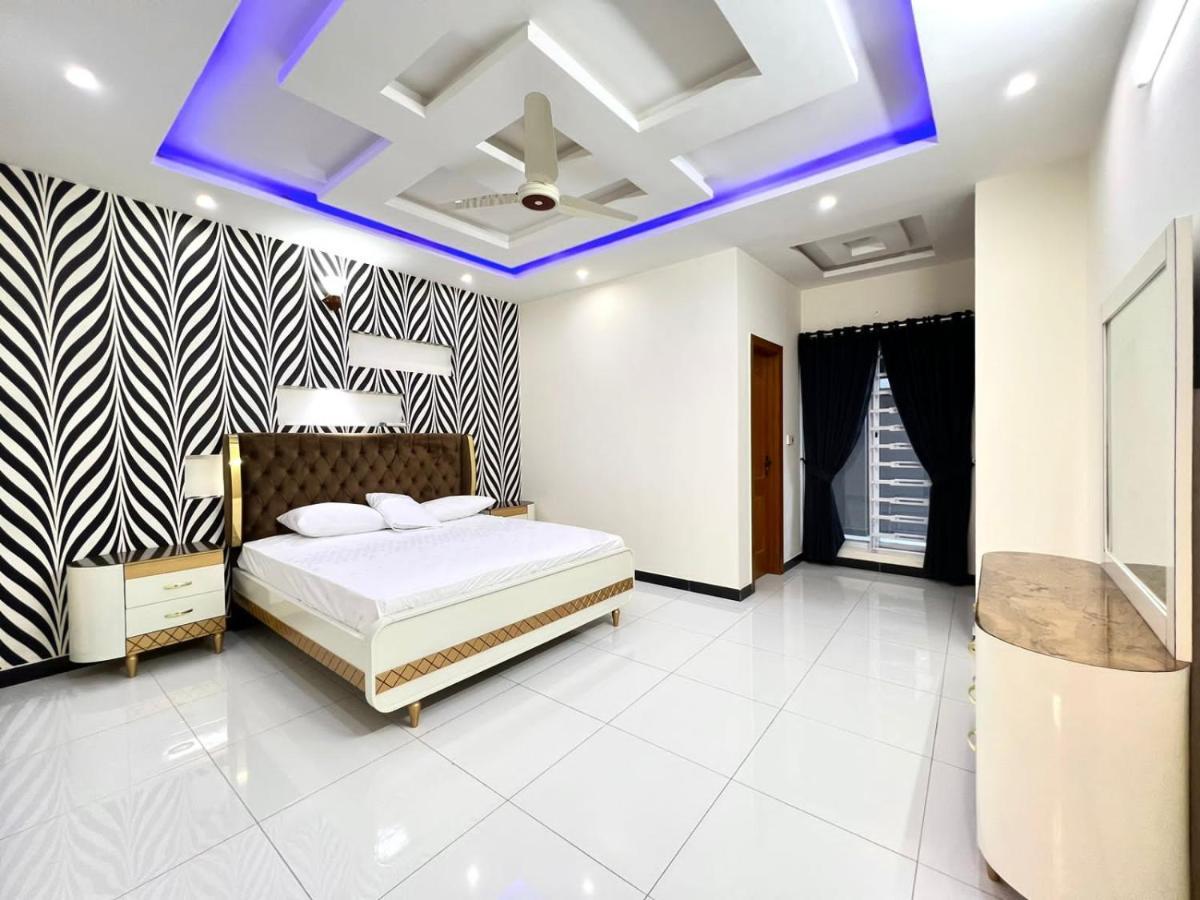 Luxury Apartment Hotel 2 Bedroom Apartment Family Residence Ісламабад Екстер'єр фото